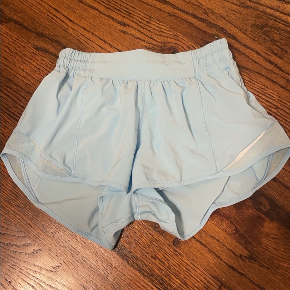 Lululemon chill blue hotty hot lowrise shorts